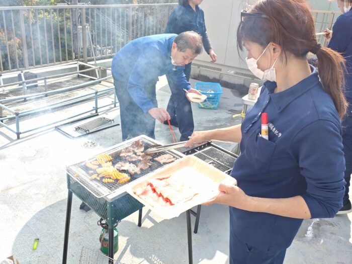 社内イベント屋上バーベキューの様子