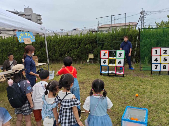 東大阪ふれあいまつりのアトラクション「ストラックアウト」