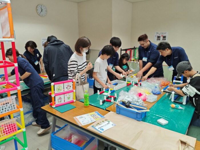 産業交流フェアでミニわくわくゲッター作り